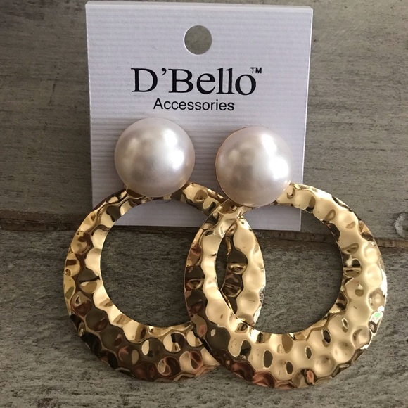 Dangle Gold and Pearl Earrings - Picture 5 of 5